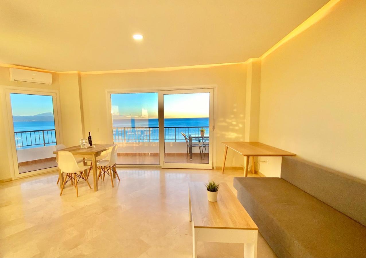 Apartamentos Turisticos Castillo Del Vigia Torremolinos Exteriör bild