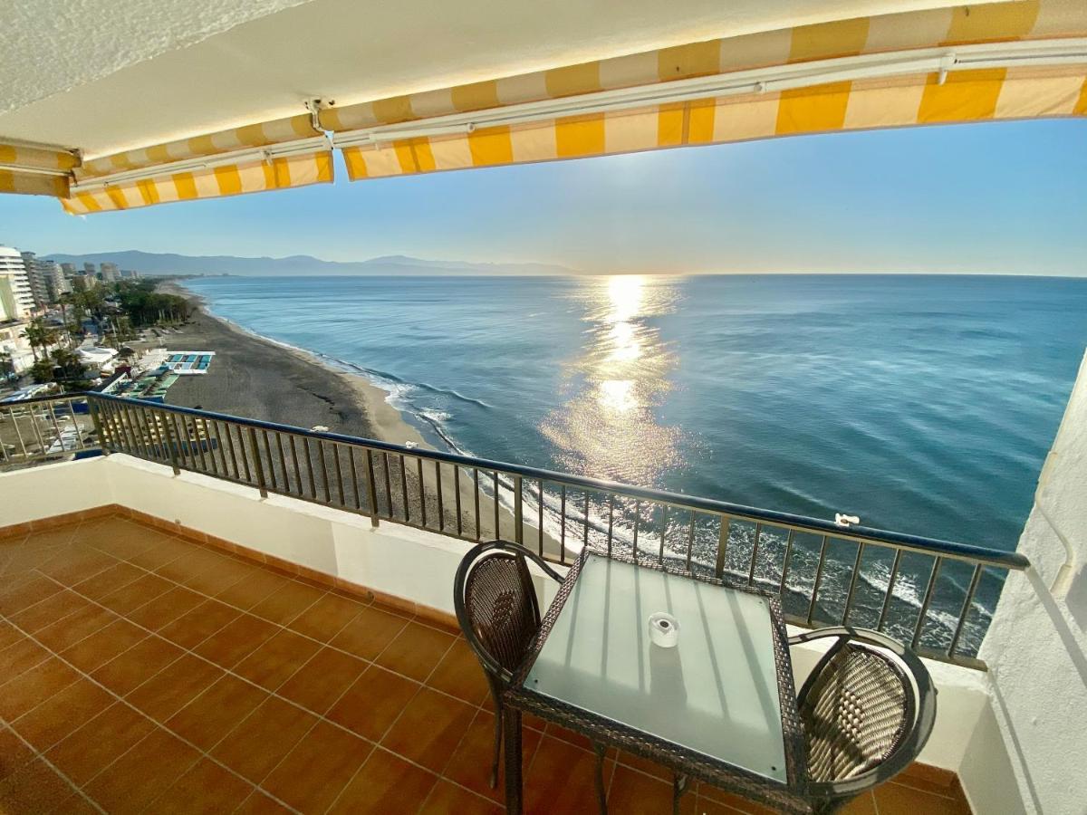 Apartamentos Turisticos Castillo Del Vigia Torremolinos Exteriör bild