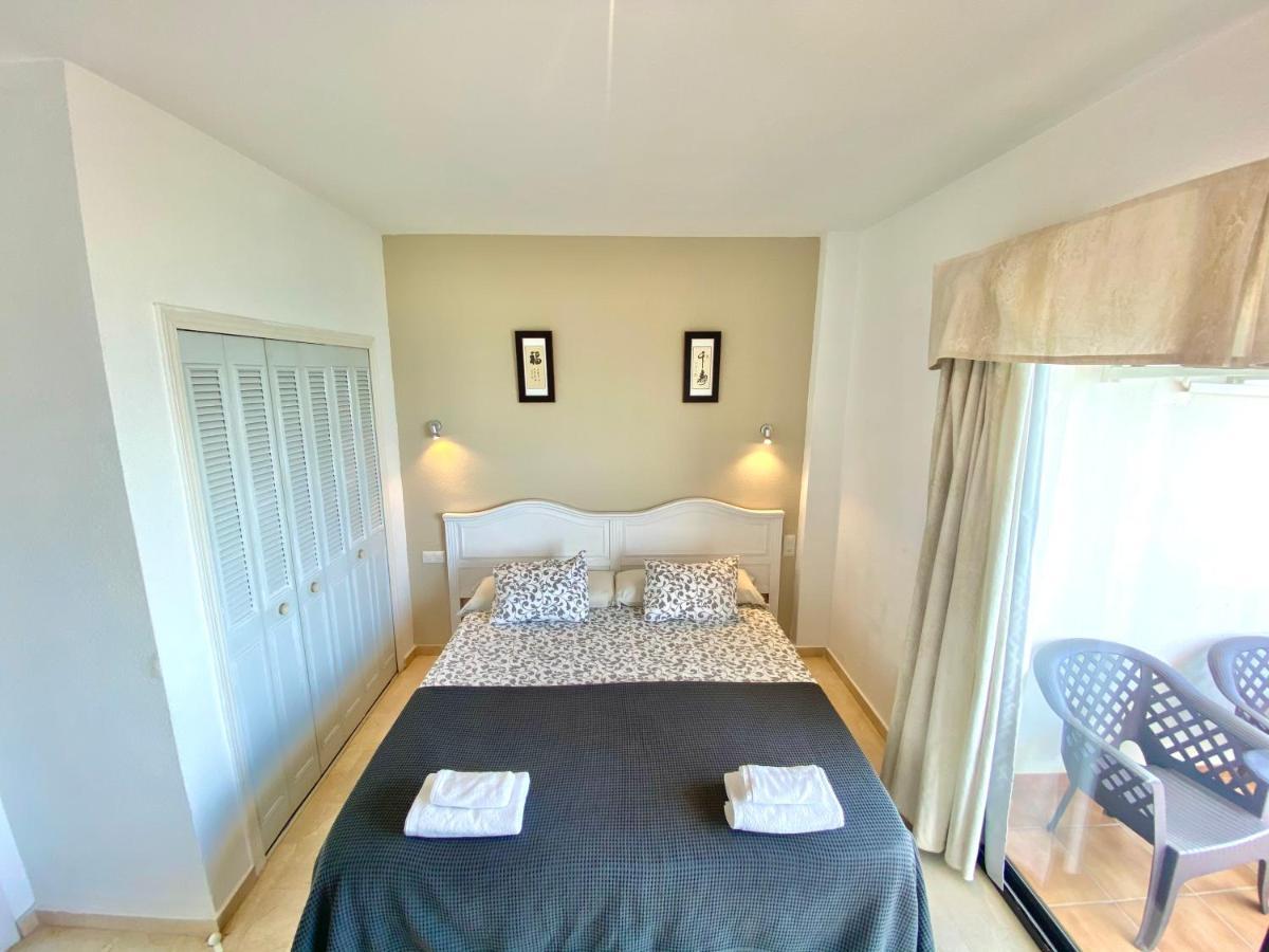 Apartamentos Turisticos Castillo Del Vigia Torremolinos Exteriör bild