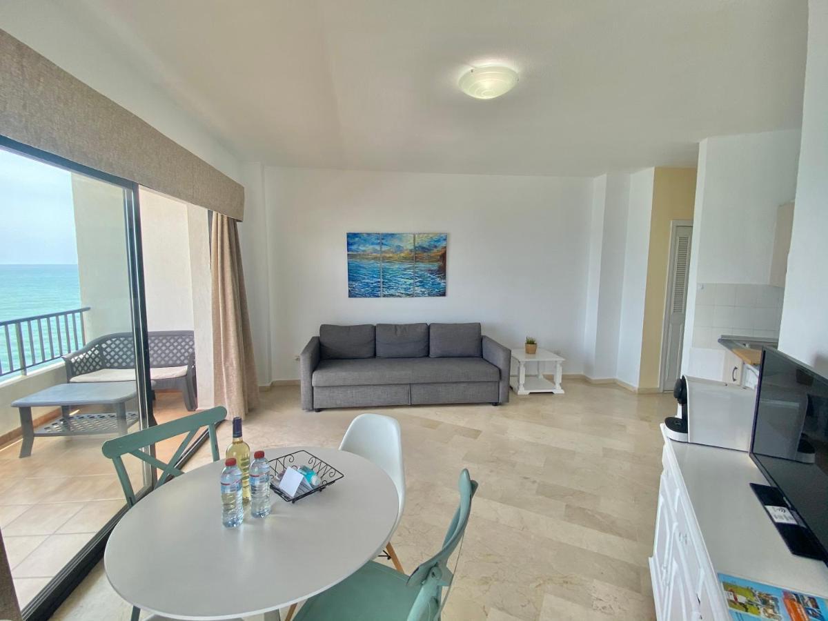 Apartamentos Turisticos Castillo Del Vigia Torremolinos Exteriör bild